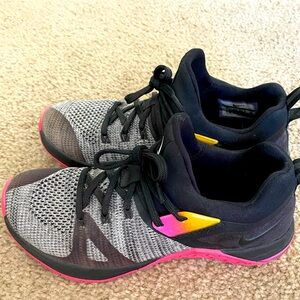 Nike Shoes | Nike Metcon | Black/Pink